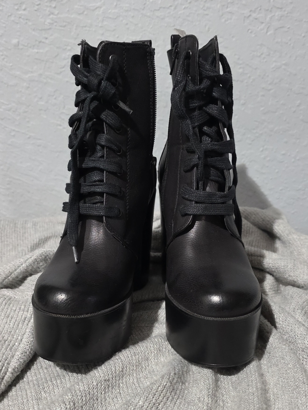 Womenβs Black Platform Lace-Up Ankle Boots